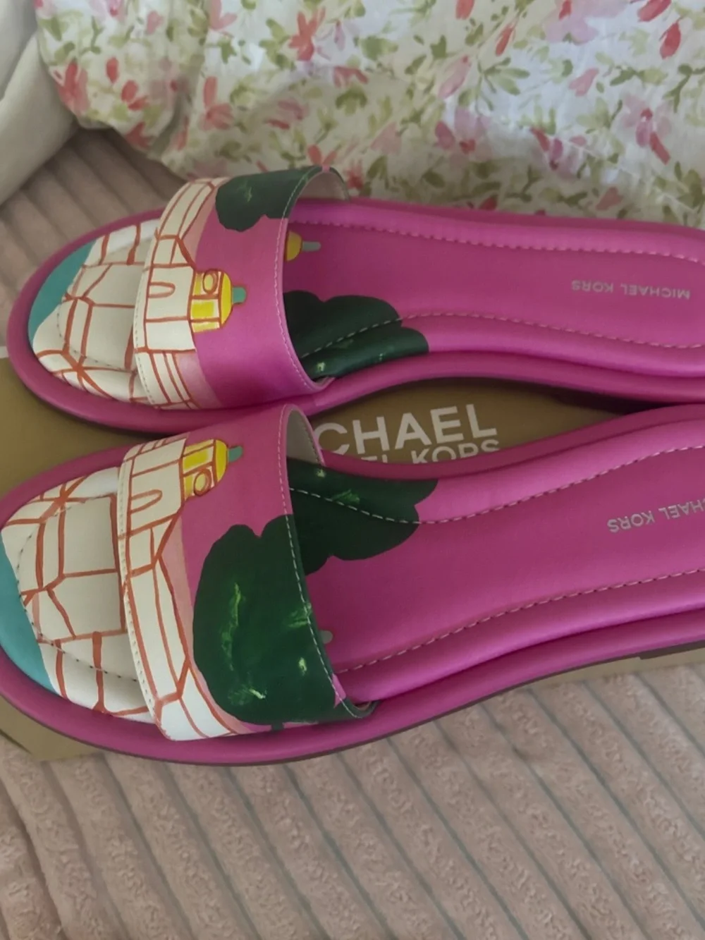 Michael kors sandals new with the box size 9